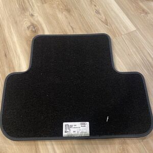 Audi Floor Mats Rear Carpet Set Of 2 8K0 864 450 B QA5 Brand New Genuine OEM